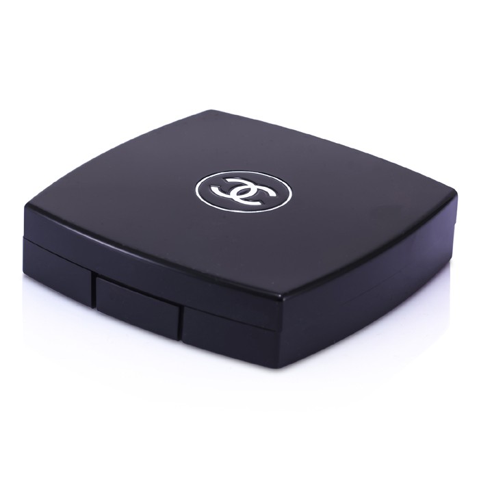 Chanel Chanel powder blush in No. 99 Rose Petale 4g/0.14oz
