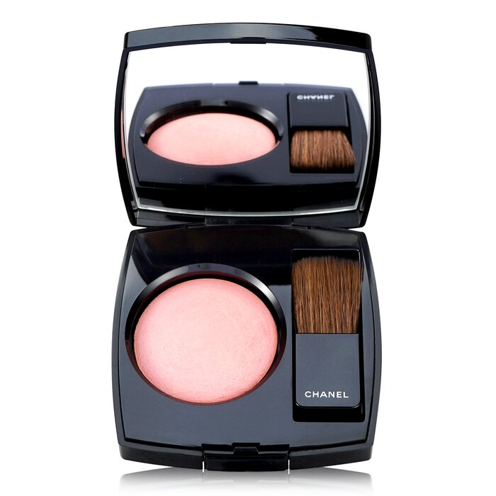 Chanel powder blush in No. 72 Rose Initiale 3.5g/0.12oz
